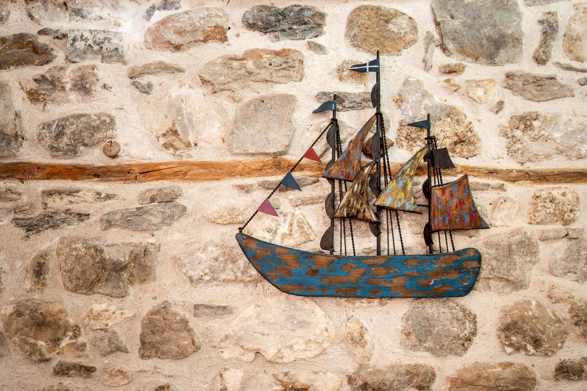 Alifadas 1836 Limenas  Buitenkant foto